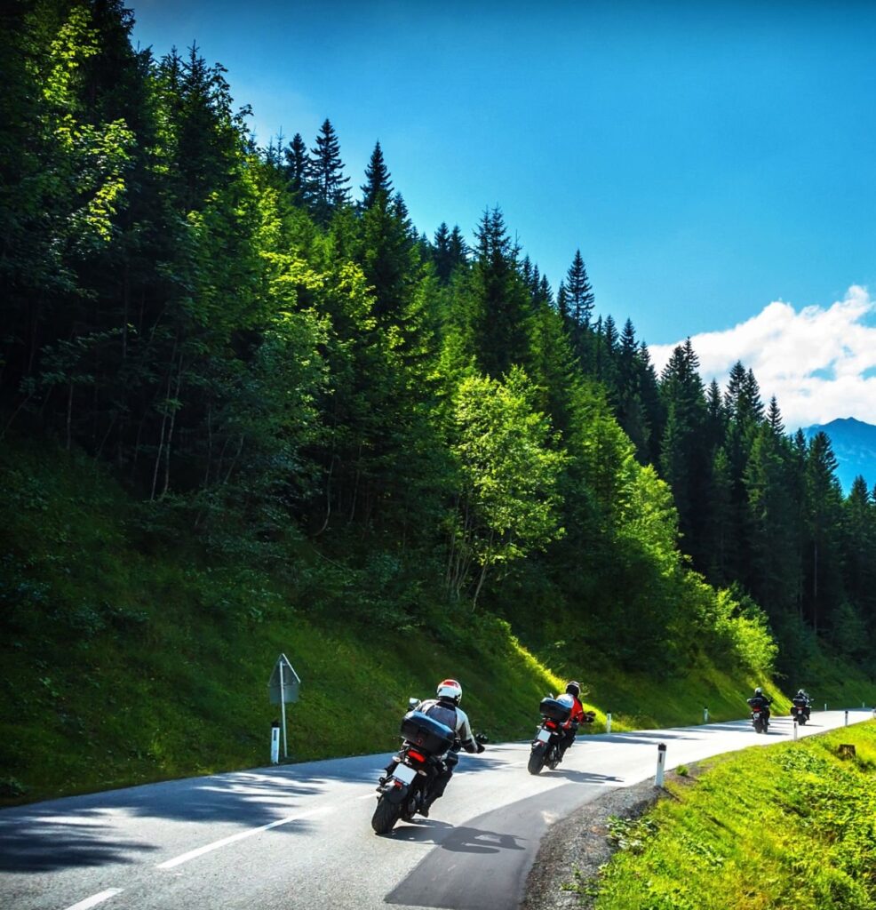 moto-terapia, la guida secondo maxmoto è la chiave del mindfullness motociclistico