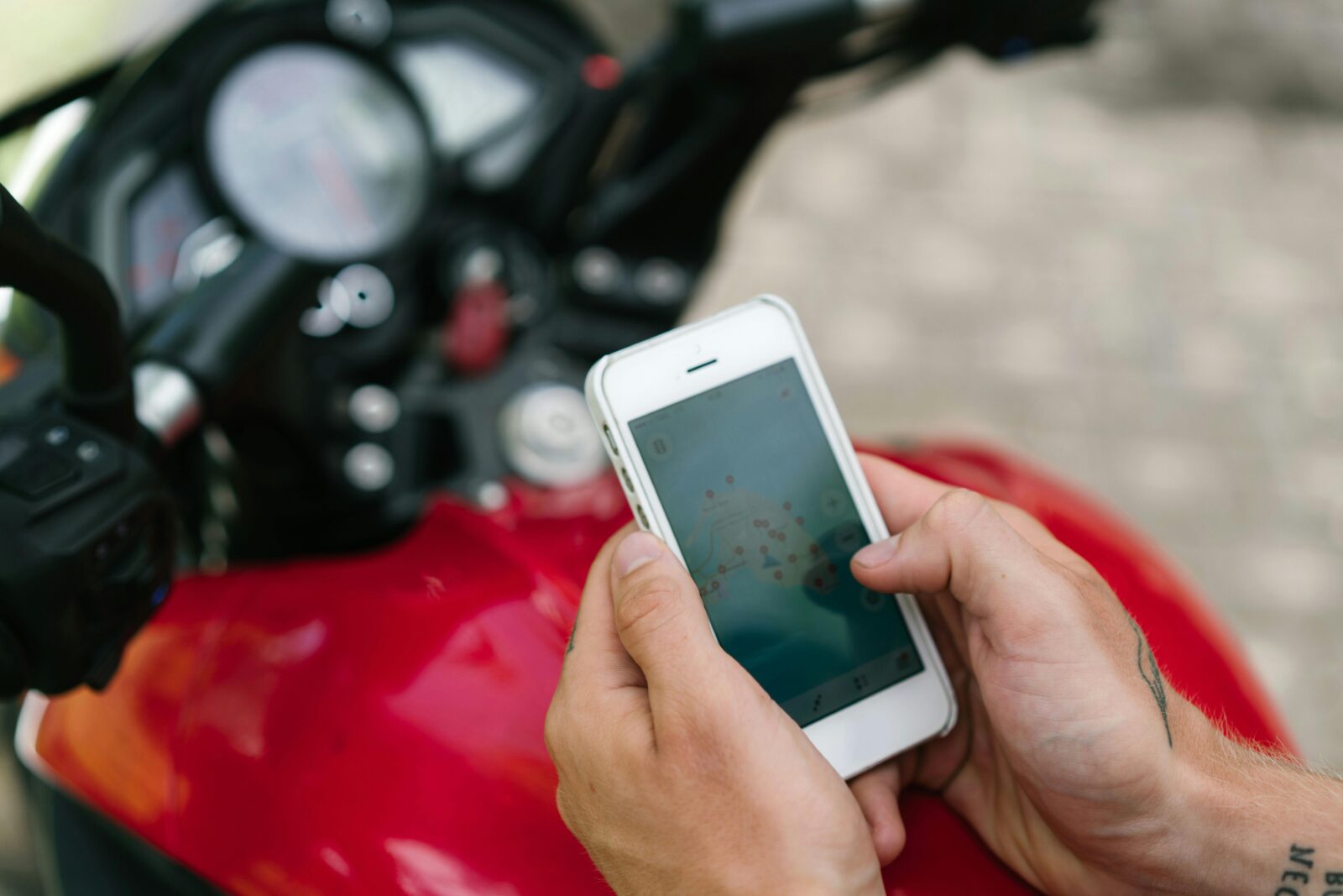 Maxmoto - Guidare in moto senza smartphone